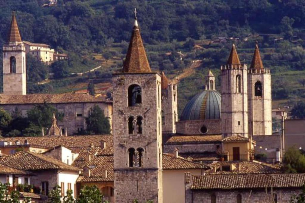 Apartament Charme In Centro With Private Parking Ascoli Piceno Zewnętrze zdjęcie