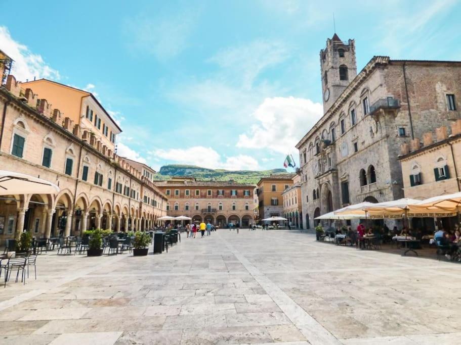 Apartament Charme In Centro With Private Parking Ascoli Piceno Zewnętrze zdjęcie
