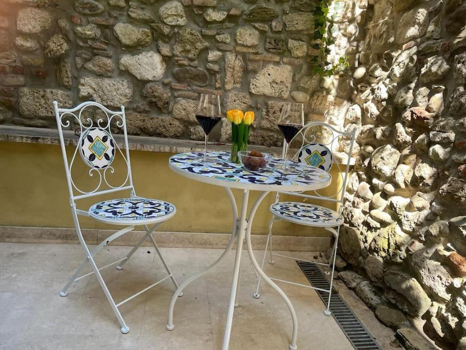 Apartament Charme In Centro With Private Parking Ascoli Piceno Zewnętrze zdjęcie