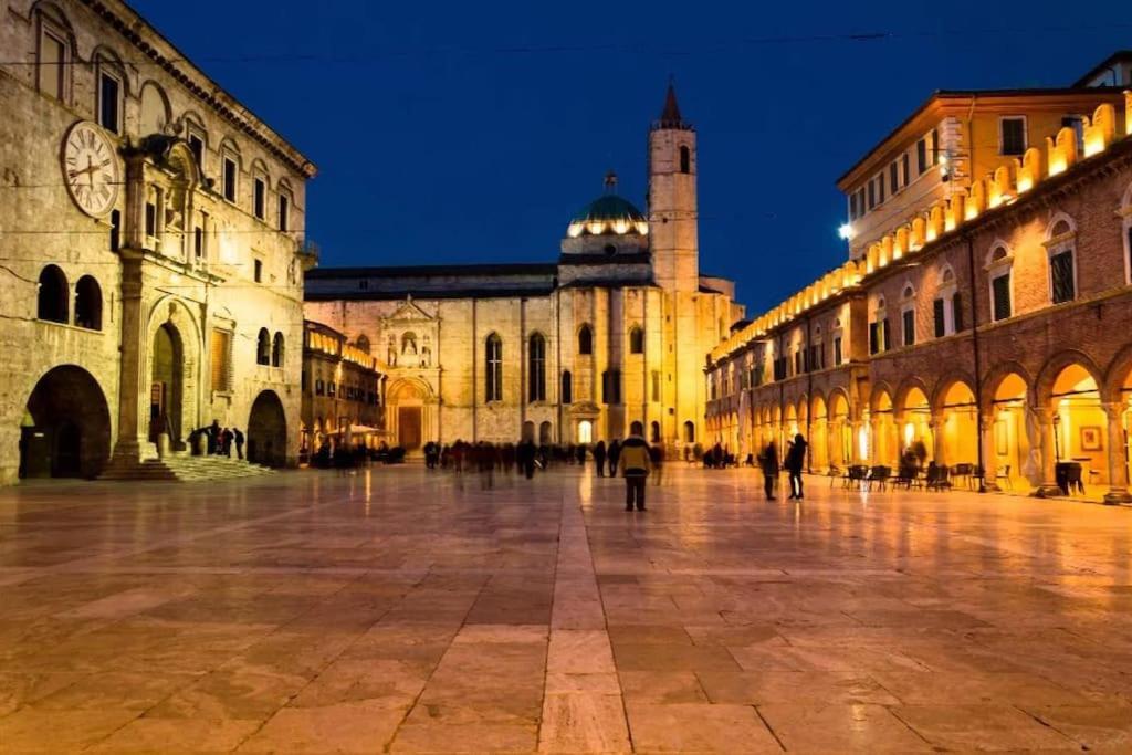 Apartament Charme In Centro With Private Parking Ascoli Piceno Zewnętrze zdjęcie