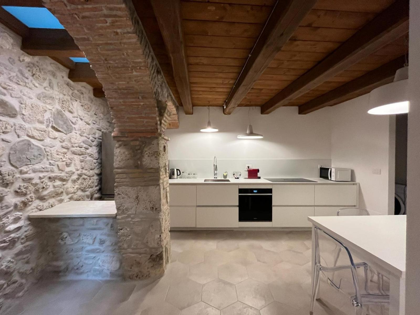 Apartament Charme In Centro With Private Parking Ascoli Piceno Zewnętrze zdjęcie